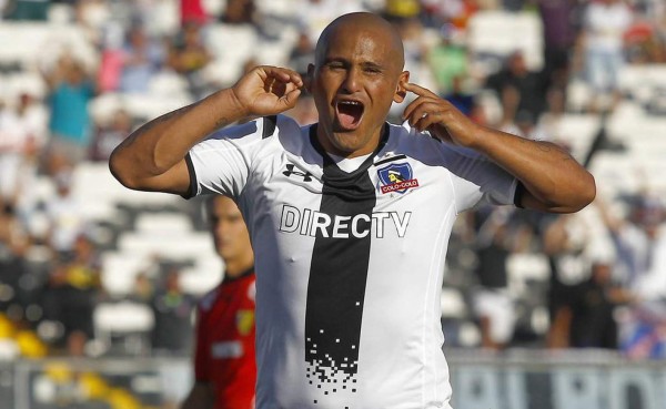 'Chupete' Suazo despedido de Colo Colo por insultar al técnico