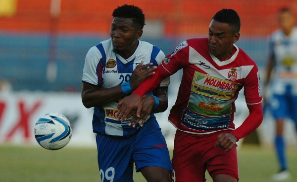 Victoria y Real Sociedad empataron 0-0 en La Ceiba
