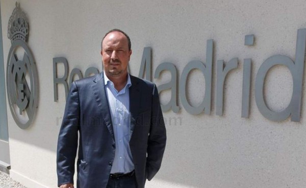 Benítez asegura que ningún jugador le exige jugar en una determinada posición