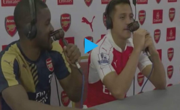 VIDEO: Joel Campbell y Alexis Sánchez la hacen de narradores