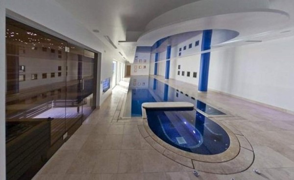 La espectacular mansión de Balotelli en Inglaterra