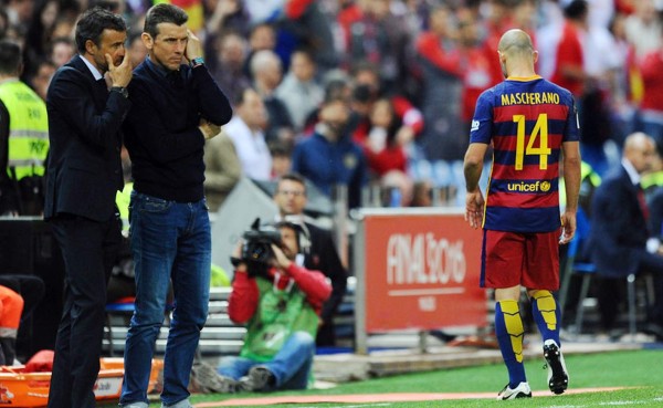 Según Sport, Javier Mascherano se 'harta' del Barcelona y está cerca de irse