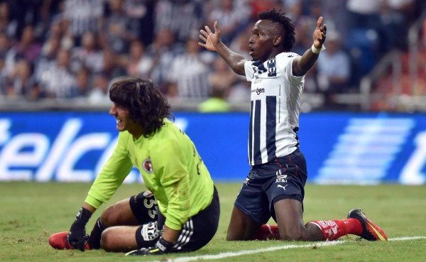 SORPRESA: Alberth Elis viajará con el Monterrey para juego por la Concacaf