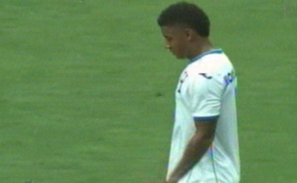 VIDEO: La infantil expulsión de Anthony Lozano frente a El Salvador