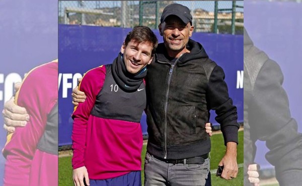 Cantante italiano Eros Ramazzotti visitó al Barcelona tras el 6-1