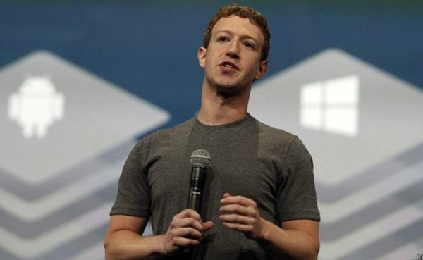 Mark Zuckerberg explica por qué siempre viste con la misma camiseta gris