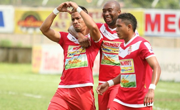 Marco Vega y su doblete que valió para un premio MVP