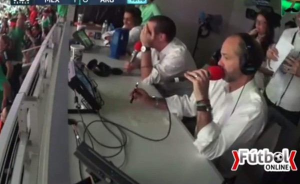 VIDEO: Los de TV Azteca se volvieron locos con los fallos de Chicharito y el gol de Messi