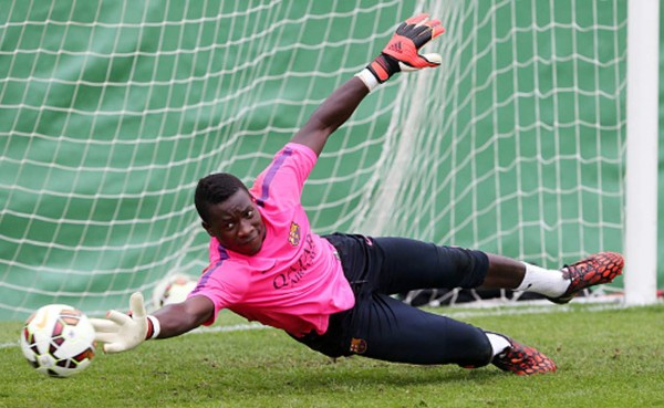 El guardameta camerunés Onana no renueva por el Barcelona y ficha por el Ajax