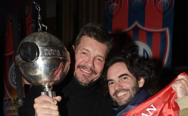 Las promesas que debe cumplir Tinelli por el título de San Lorenzo