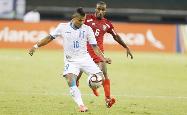 Participación de Mario Martínez ante El Salvador está en suspenso