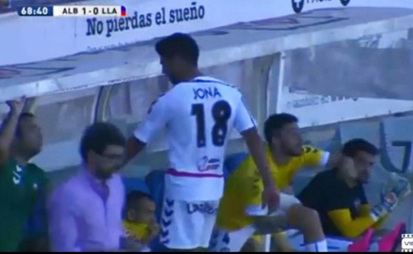 VIDEO: Jona Mejía se va ovacionado en juego del Albacete