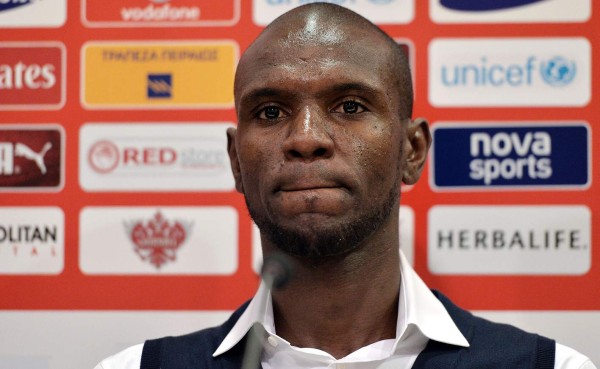 Eric Abidal anuncia su retiro del fútbol por 'motivos personales'