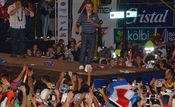 Costa Rica gritó: 'Pinto no se va, Pinto no se va'