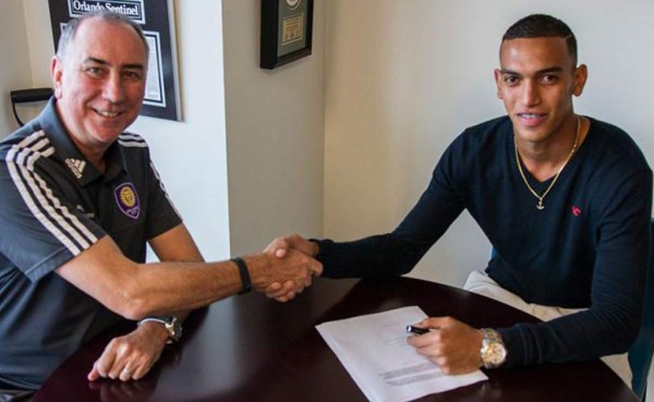 Devron García firmó su contrato con el Orlando City. El cuadro norteamericano no dio a conocer detalles de la firma. (FOTO: Orlando City)