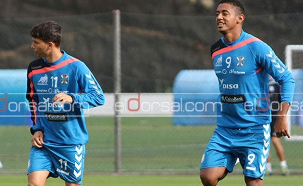 'Choco' Lozano supera sus molestias y vuelve a entrenarse con normalidad