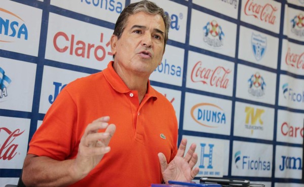 Pinto sobre Garrido: 'Hablamos de fútbol y le dimos pautas para tenerlo cuanto antes'