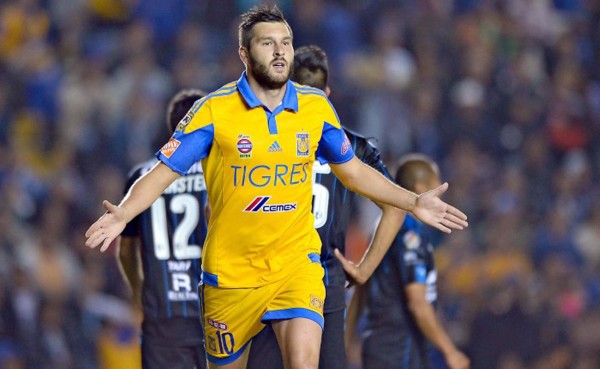 Gignac podría dejar Tigres y regresar a Europa para jugar en Inglaterra
