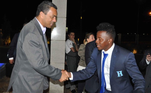 Modesto recibimiento para Honduras a su llegada a Porto Feliz