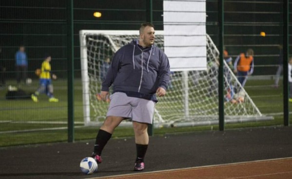 Crean en Inglaterra la primera liga de fútbol para gordos