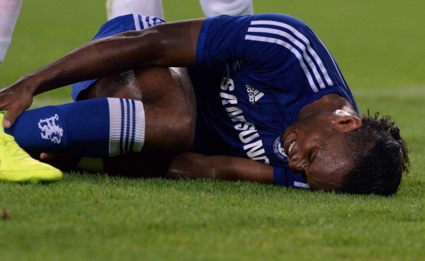 VIDEO: Didier Drogba sufre grave lesión en amistoso del Chelsea