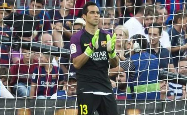 OFICIAL: Claudio Bravo deja al Barcelona y se marcha al Manchester City