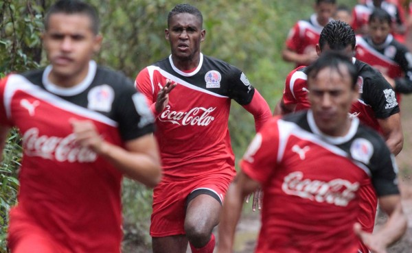 El futuro de Brayan Beckeles en Olimpia es incierto