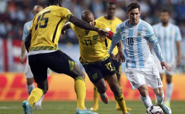 Messi, el más joven en llegar a 100 juegos con selección argentina