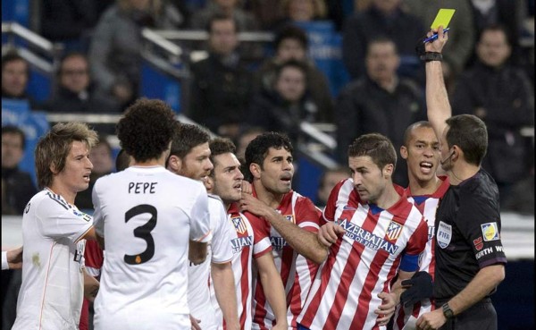 Las tarjetas amarillas volverán a cero tras los cuartos en Champions