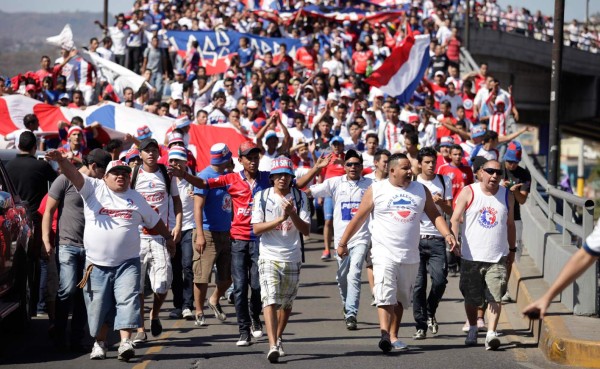 Herediano toma medidas de seguridad desde la frontera para evitar ingreso de barra de Olimpia