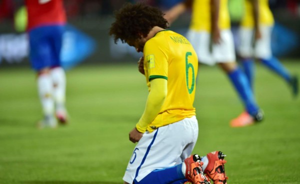 Marcelo admite que Brasil 'deja que desear' en los partidos oficiales