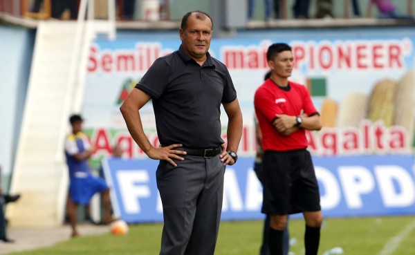 Wilmer Cruz explotó: 'No soy de los que me quedo por un salario'
