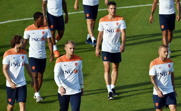 La selección de Holanda se entrena a puerta cerrada en Sao Paulo