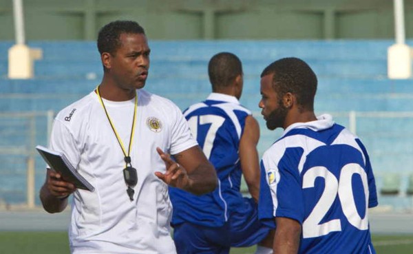 Kluivert revoluciona Curacao y los tiene soñando en eliminatoria a Rusia 2018