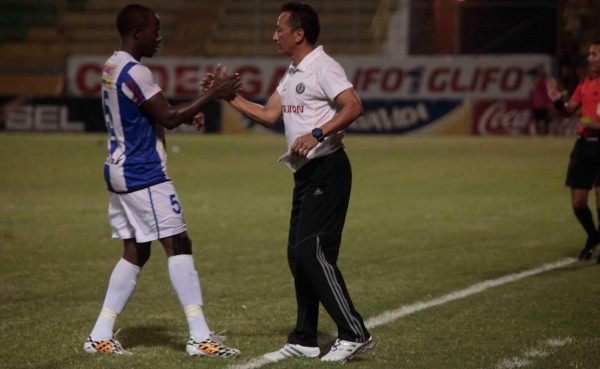 Con el delantero Franco Güity, el Victoria cierra fichajes