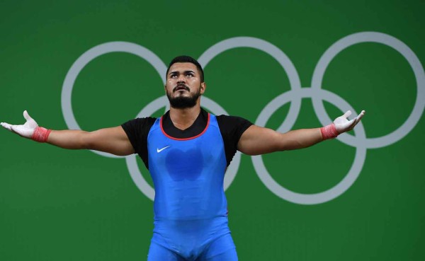 Hondureño Joel Pavón levanta 325 kg y queda séptimo de su eliminatoria