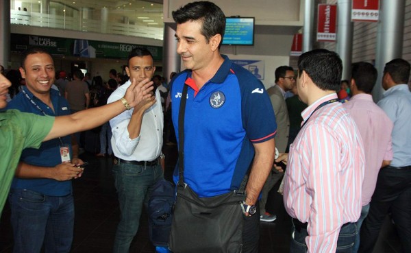 Diego Vázquez niega interés en Ramón Núñez y Alex López