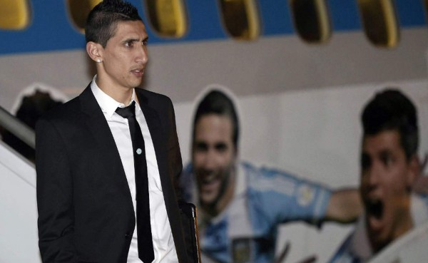 Ángel di María contrata avión para que sus amigos viajen a Brasil