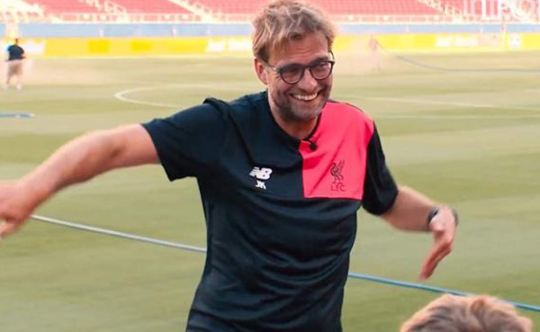 VIDEO: Jürgen Klopp bailó como el delantero Daniel Sturridge