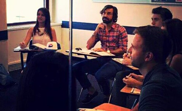 Andrea Pirlo, un aplicado alumno en las clases de inglés en Nueva York