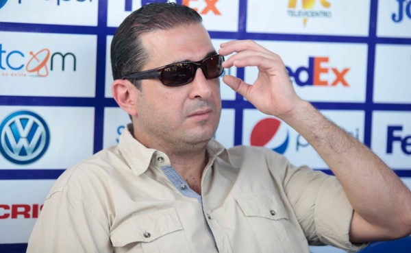 Pedro Atala: 'Esto lo hicieron para tirar el paracaídas, jugada típica de Vargas'