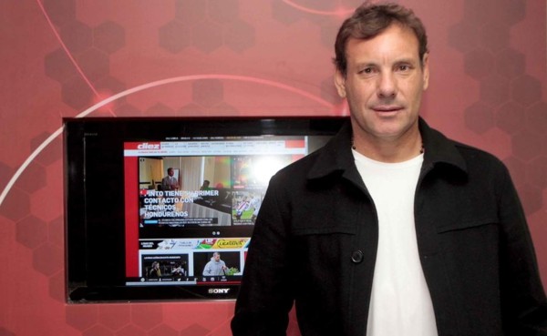 Prono sobre Olimpia: 'Hace fútbol reiterativo, lento y que no genera expectativas'