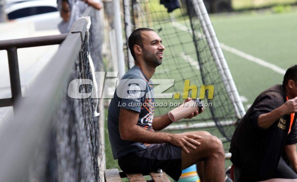 El retorno a las canchas de Fabio de Souza va para largo, informa Olimpia