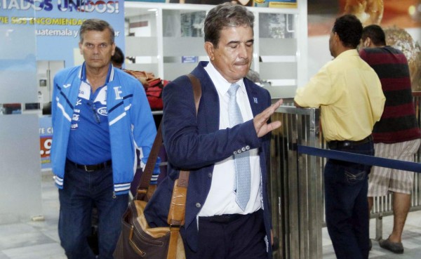 ¿Debe seguir o no Jorge Luis Pinto al frente de la Selección de Honduras?