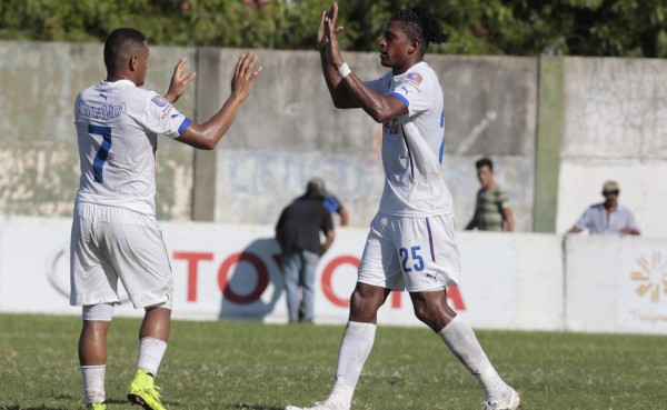 Carlo Costly debuta con triunfo y Olimpia avanza en Copa Presidente