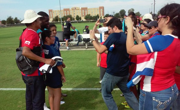 Joel Campbell desata locura de aficionados de Costa Rica