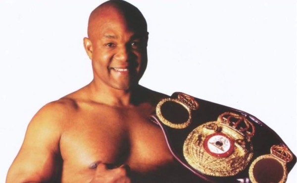 El ex campeón de boxeo, es pastor cristiano. Se retiró a los 48 años y a partir de ahí se separó del boxeo y a la religión, es reverendo de una iglesia.