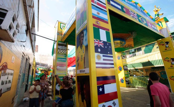 Calor y turistas esperan a Honduras en Manaos