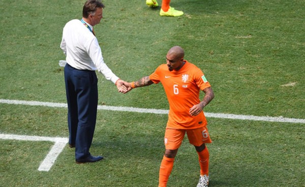 Nigel de Jong se pierde lo que queda de Mundial