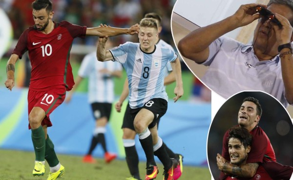 Jorge Luis Pinto se quedó en el estadio y no se perdió ningún detalle de Portugual